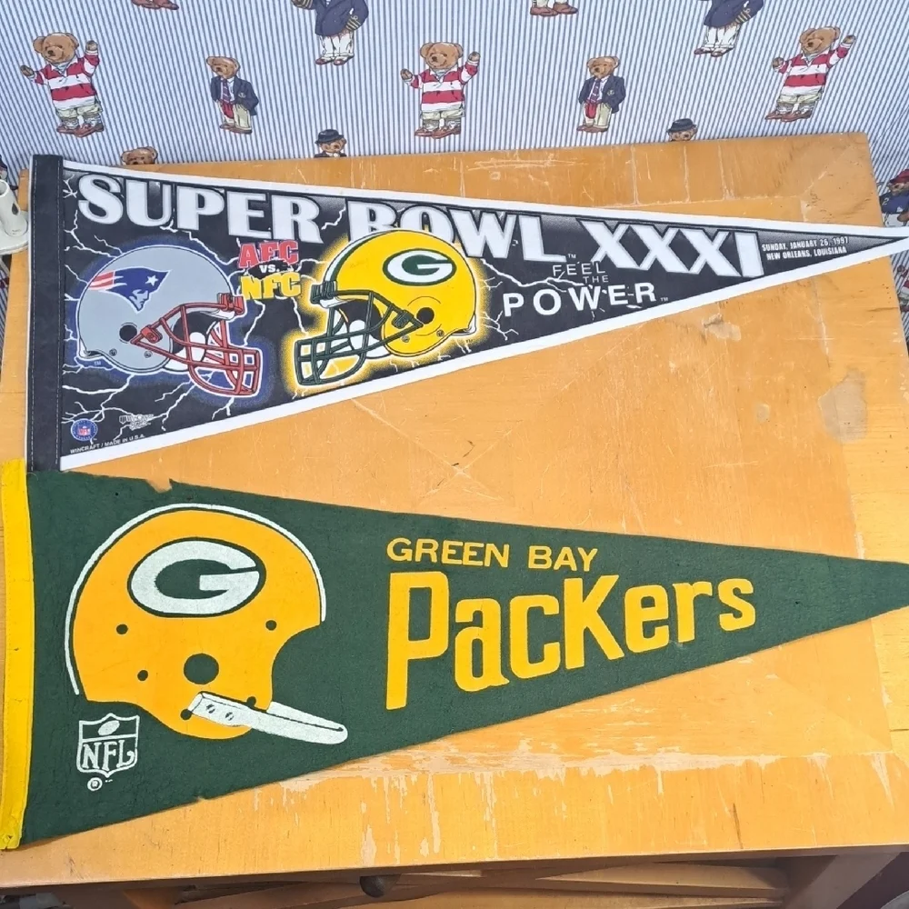Vintage 50s & 1997 set of 2 Green Bay Packers NFL team wool & felt pennants